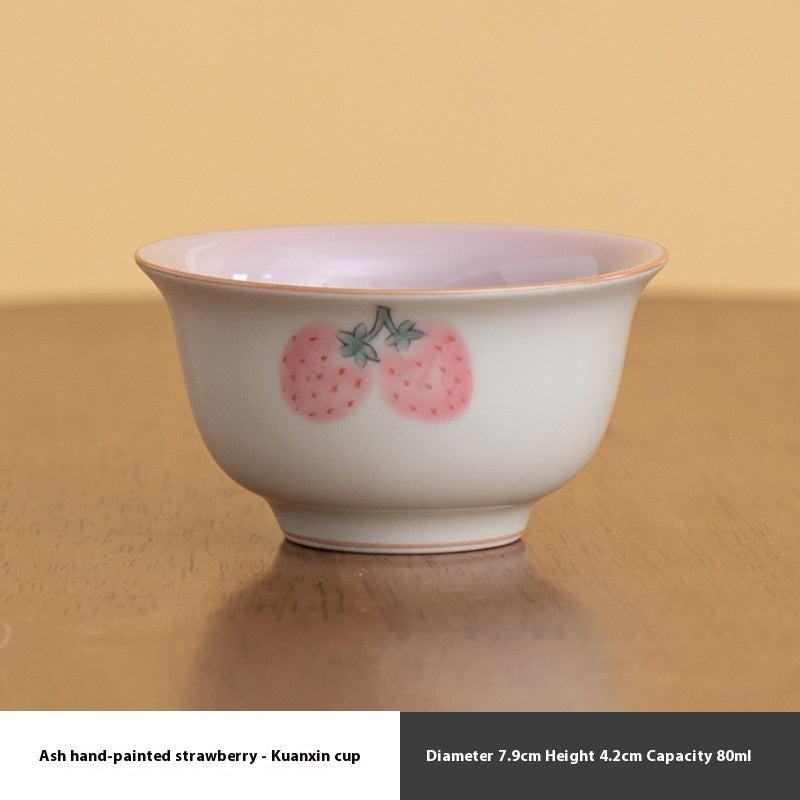 Ceramiczna filiżanka „Pink Berry Ice” – styl chiński